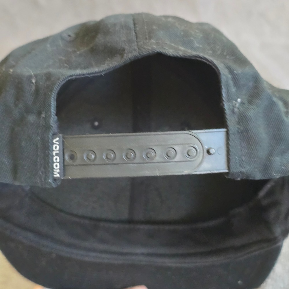 Volcom Accessories Snapback Hat Mens One Size Black Flat Bill Stone Logo Patch - Picture 6 of 8